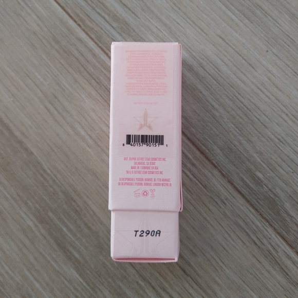 Jeffree Star Cosmetics Unphazed Velvet Trap Lipstick - Picture 6 of 11